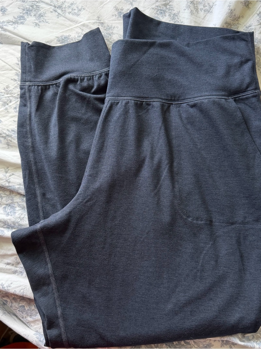 Old Navy Navy Cloudcomfy Extra High-Rise Jogger